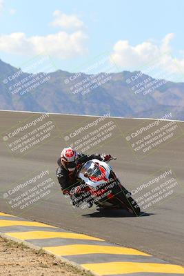 media/Oct-03-2022-Moto Forza (Mon) [[5f077a3730]]/Intermediate Group/Session 2 (Bowl)/